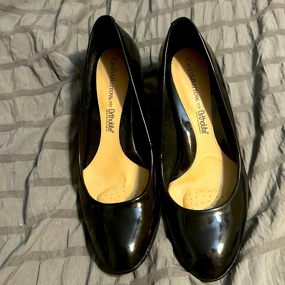 Black patent heels